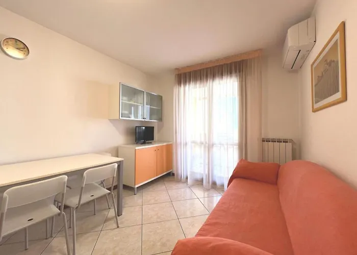 Ideal Getaway For Four Guests In Grado