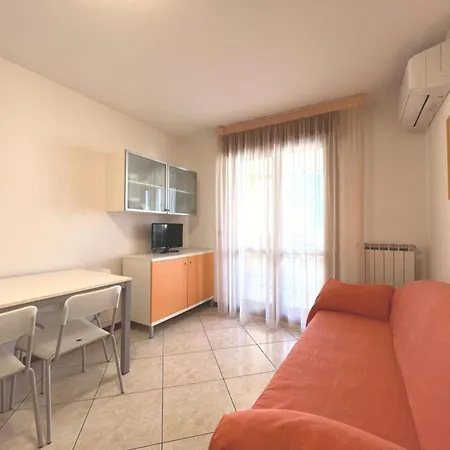 Ideal Getaway For Four Guests In Grado