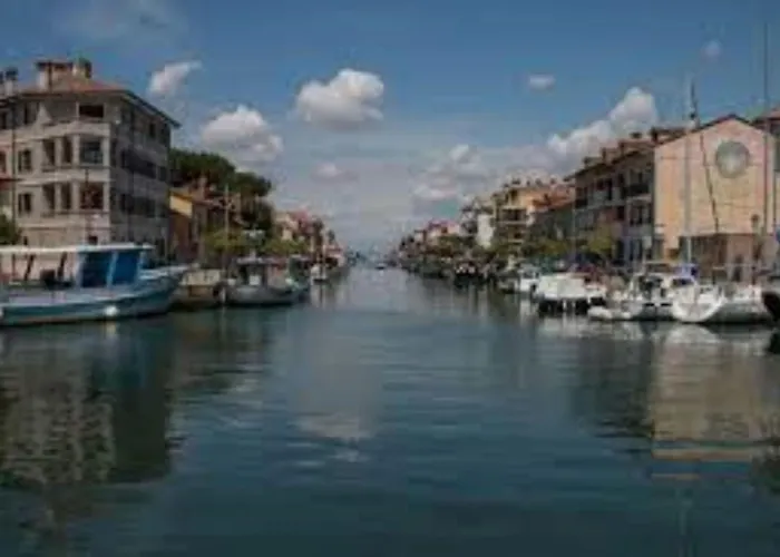 Ideal Getaway For Four Guests In Appartamento *